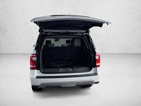 Used 2021 Ford Expedition XLT AWD/4WD image 7
