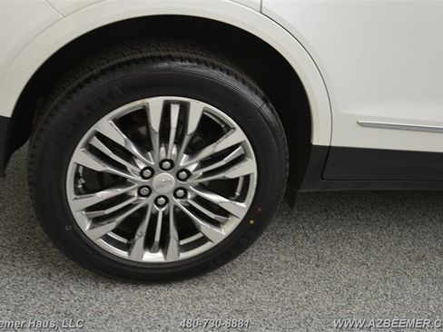 Used 2017 Cadillac XT5 Premium Luxury image 39