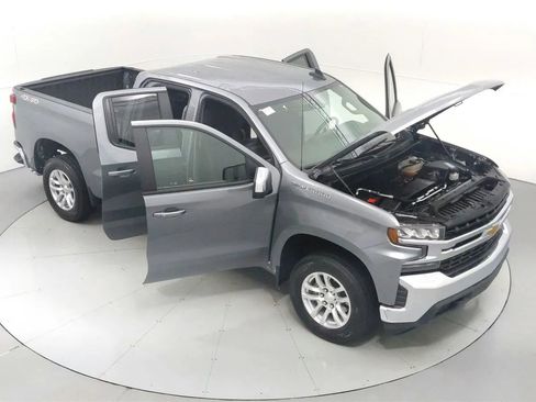 Used 2021 Chevrolet Silverado 1500 LT AWD/4WD image 43
