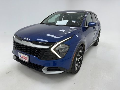 Used 2023 Kia Sportage EX image 6