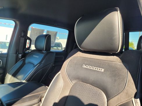 Used 2025 RAM 1500 Laramie AWD/4WD image 16