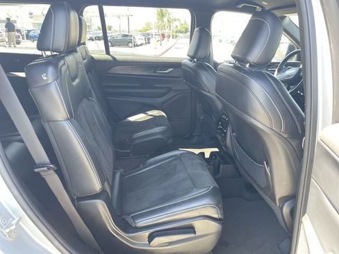 Used 2023 Jeep Grand Cherokee L Laredo AWD/4WD image 26