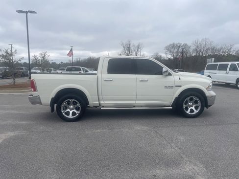 Used 2018 RAM 1500 Laramie w/ Convenience Group image 6