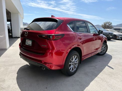 Used 2024 MAZDA CX-5 AWD 2.5 S w/ Preferred Package image 4