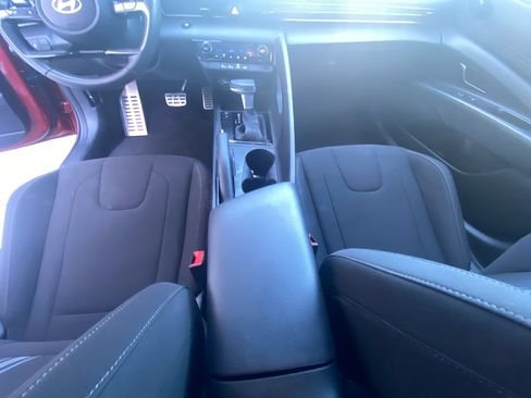 Used 2025 Hyundai Elantra Sport FWD image 11