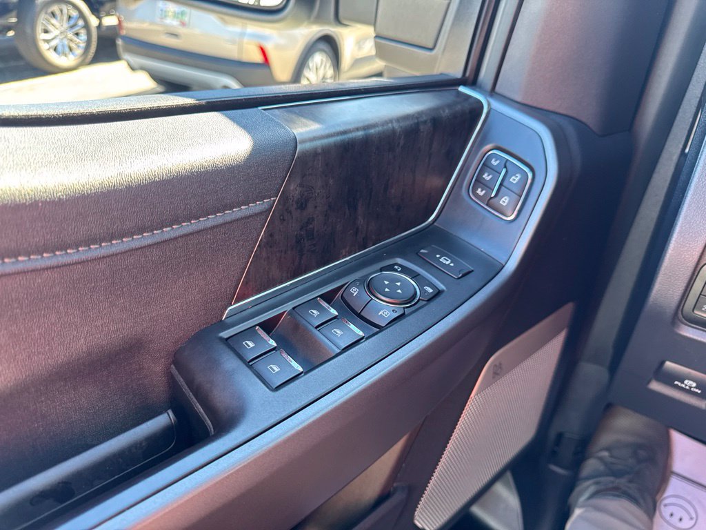 Certified 2025 Ford F250 4x4 Crew Cab Super Duty image 28