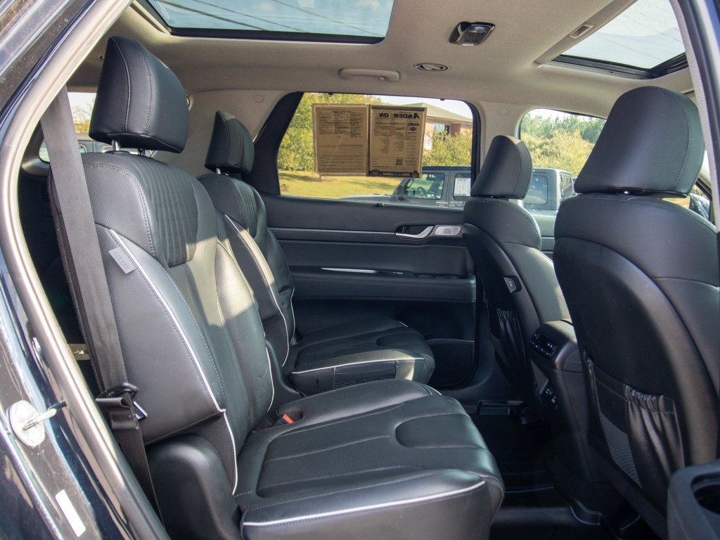 Certified 2024 Hyundai Palisade Limited FWD image 17