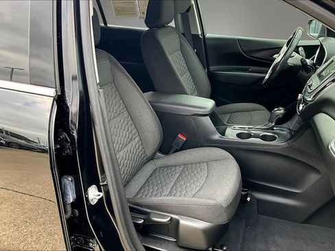 Used 2020 Chevrolet Equinox LT FWD image 28