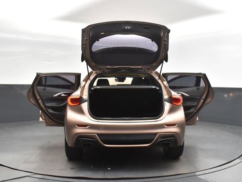 Used 2018 INFINITI QX30 Sport w/ Sport Leather Package image 52