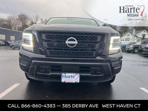 Certified 2024 Nissan Titan SV w/ SV Bronze Edition Package image 8