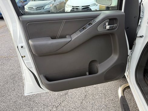 Used 2014 Nissan Frontier PRO-4X w/ Pro-4x Luxury Package image 14