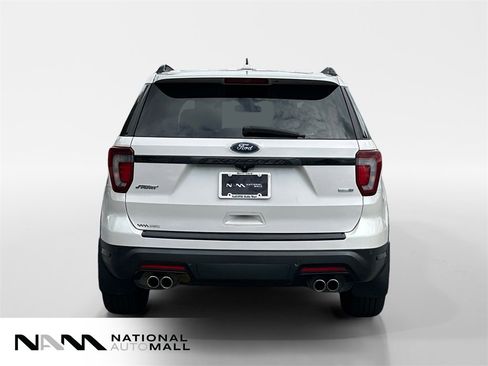 Used 2018 Ford Explorer Sport image 4