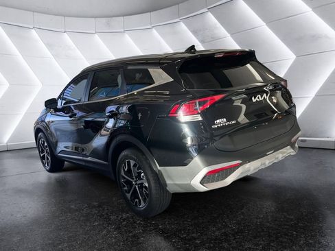 Used 2025 Kia Sportage EX image 6