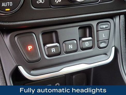 Used 2019 GMC Terrain SLE w/ Driver Convenience Package image 18