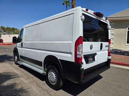 Used 2025 RAM ProMaster 2500 w/ U-Haul Equipment Group FWD image 5