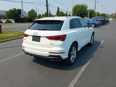 Used 2023 Audi Q3 2.0T Premium Plus w/ Premium Plus Package AWD/4WD image 4