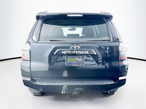 Used 2024 Toyota 4Runner SR5 Premium image 7