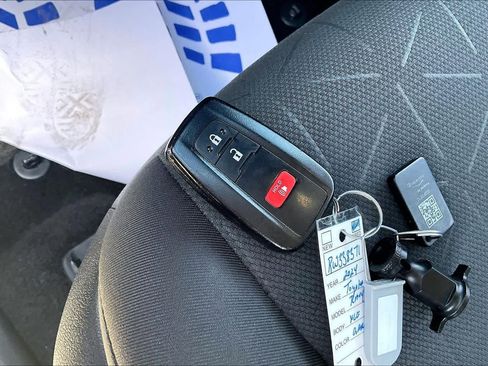 Used 2024 Toyota RAV4 XLE image 14