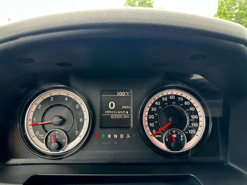 Used 2018 RAM 2500 Tradesman w/ Popular Equipment Group image 36