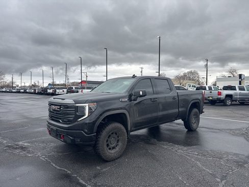 Used 2024 GMC Sierra 1500 AT4 w/ Technology Package image 1
