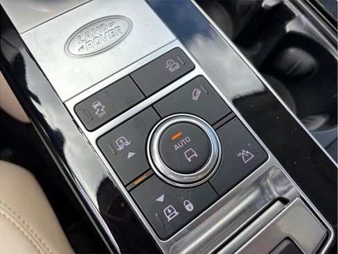 Used 2020 Land Rover Range Rover HSE AWD/4WD image 35
