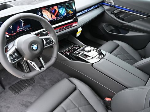 New 2026 BMW 530i xDrive AWD/4WD image 13