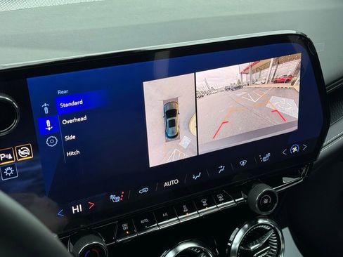 Used 2025 Chevrolet Blazer EV LT image 42