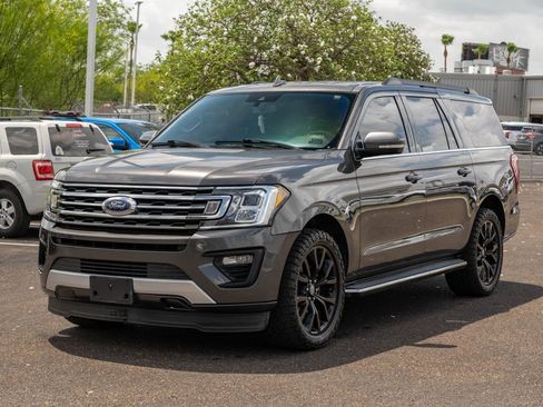 Used 2019 Ford Expedition Max XLT w/ Equipment Group 202A image 3