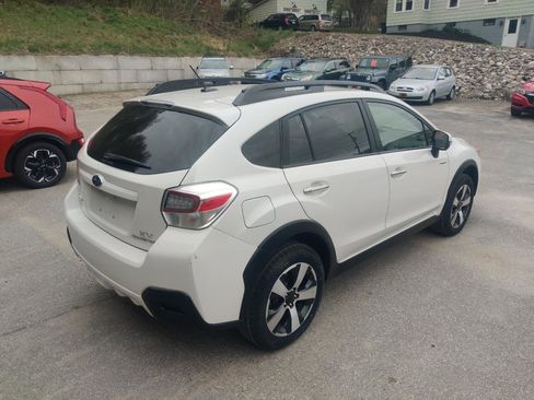 Used 2014 Subaru Crosstrek Touring AWD/4WD image 6
