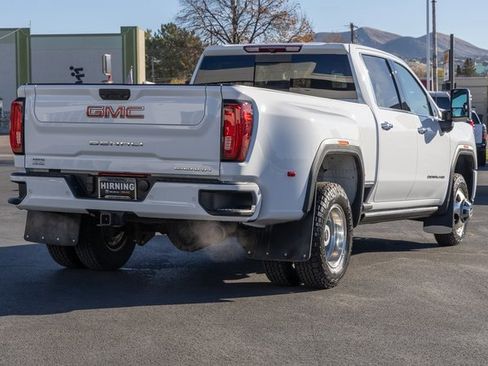 Used 2022 GMC Sierra 3500 Denali image 26