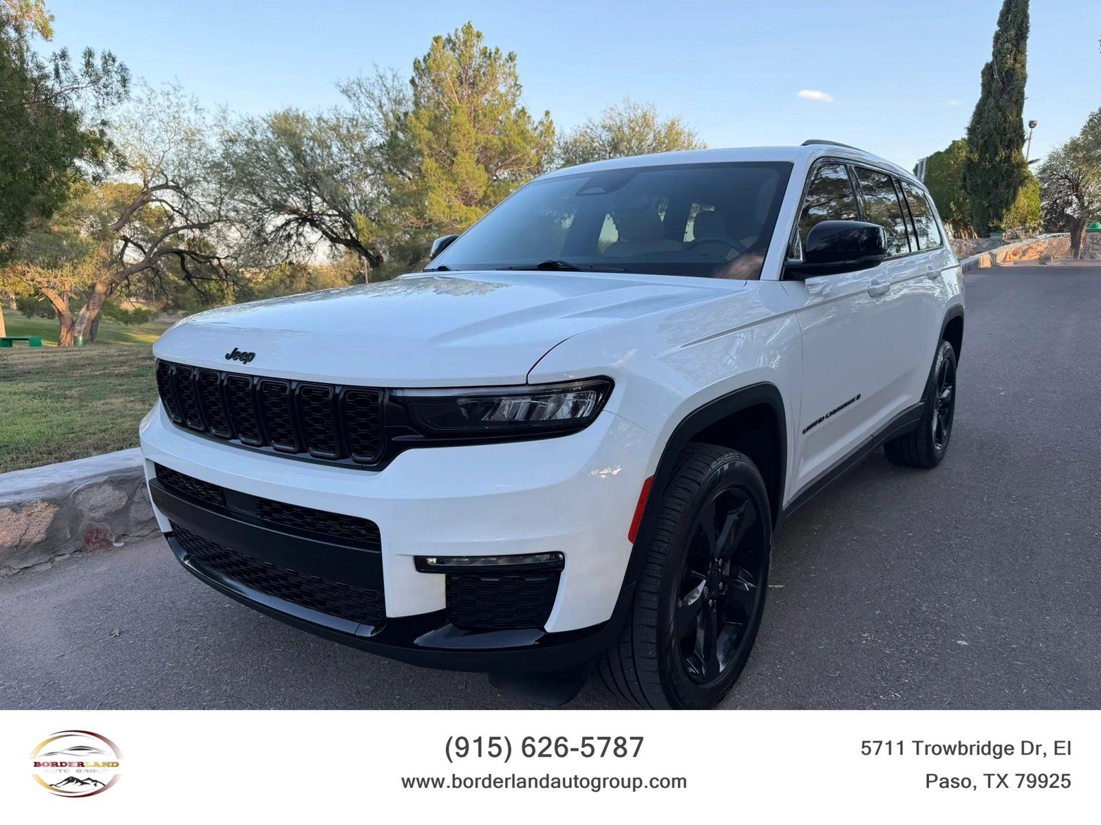 Used 2023 Jeep Grand Cherokee L Limited w/ Black Appearance Package AWD/4WD image 1