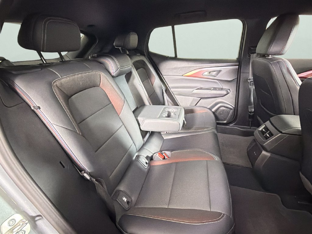 Certified 2024 Chevrolet Equinox EV RS FWD image 29