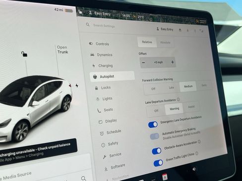 Used 2020 Tesla Model Y Long Range image 49