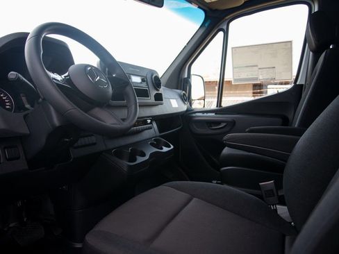 Used 2025 Mercedes-Benz Sprinter 144 Cargo image 12
