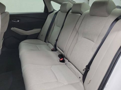 Certified 2025 Honda Accord SE image 11