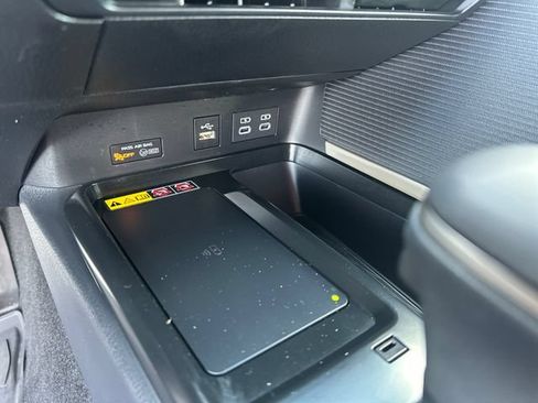 Used 2026 Toyota Camry SE FWD image 15