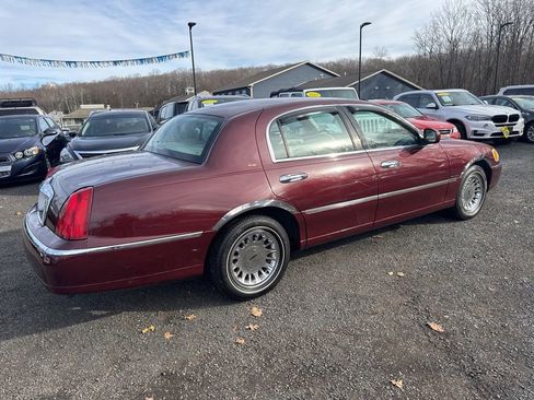 Used 2000 Lincoln Town Car Cartier image 13