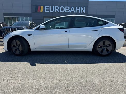 Used 2023 Tesla Model 3 Standard Range RWD image 2
