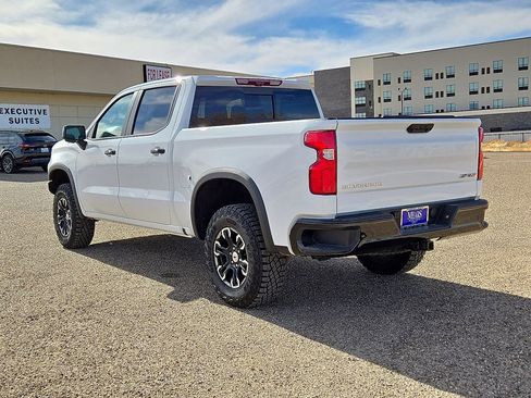 Used 2025 Chevrolet Silverado 1500 ZR2 w/ Technology Package image 3