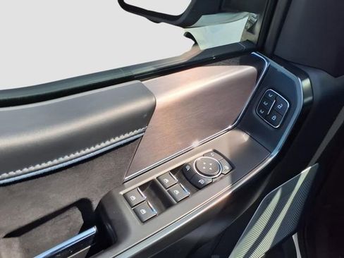 Used 2024 Ford F150 Platinum w/ Equipment Group 702A High image 15