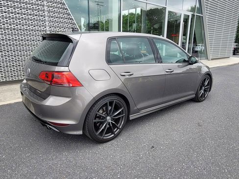 Used 2017 Volkswagen Golf R 4-Door AWD/4WD image 4
