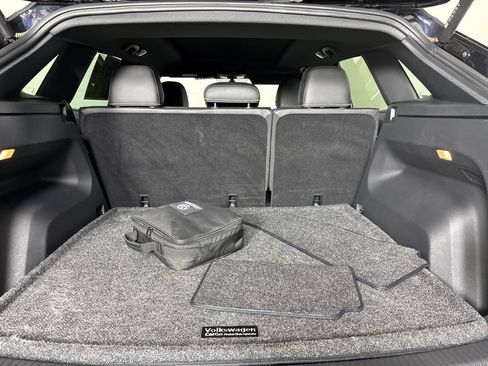 Used 2023 Volkswagen Atlas Cross Sport SE w/ Panoramic Sunroof Package FWD image 26