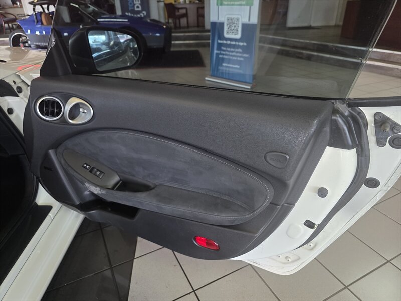 Used 2015 Nissan 370Z Touring Sport RWD image 16