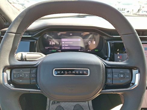 Certified 2024 Jeep Wagoneer Launch Edition image 19