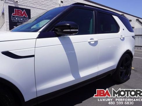 Used 2023 Land Rover Discovery HSE R-Dynamic AWD/4WD image 18