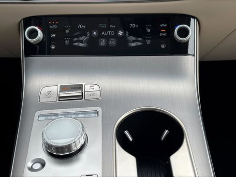 New 2026 Genesis GV70 2.5T Advanced AWD/4WD image 11