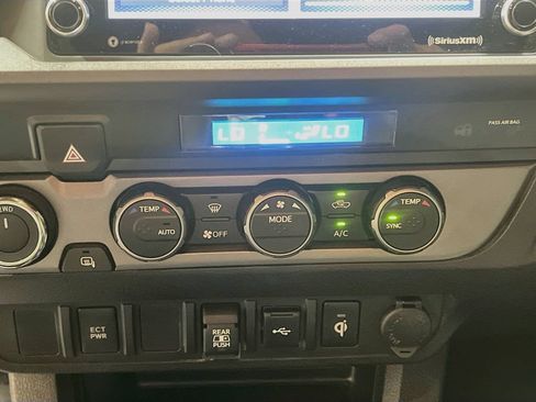 Used 2022 Toyota Tacoma TRD Off-Road w/ Truck Exterior Package (TMS) AWD/4WD image 16