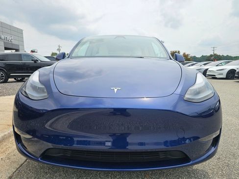 Used 2023 Tesla Model Y Performance AWD/4WD image 8