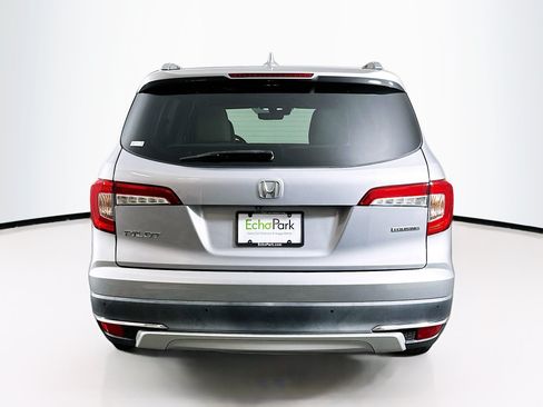Used 2019 Honda Pilot Touring image 7