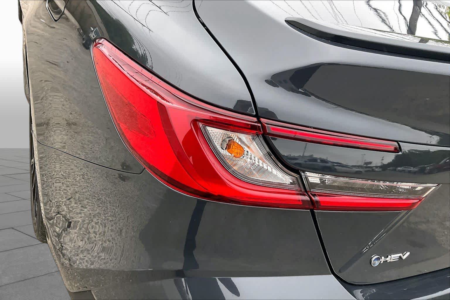 Used 2025 Toyota Camry SE FWD image 28